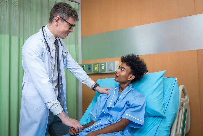20 Pacientes que dijeron o hicieron algo tan inquietante que aún atormenta al personal médico