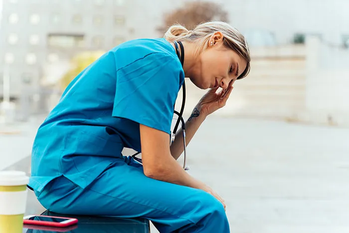 20 Cirujanos y médicos recuerdan sus peores momentos en los que algo salió mal