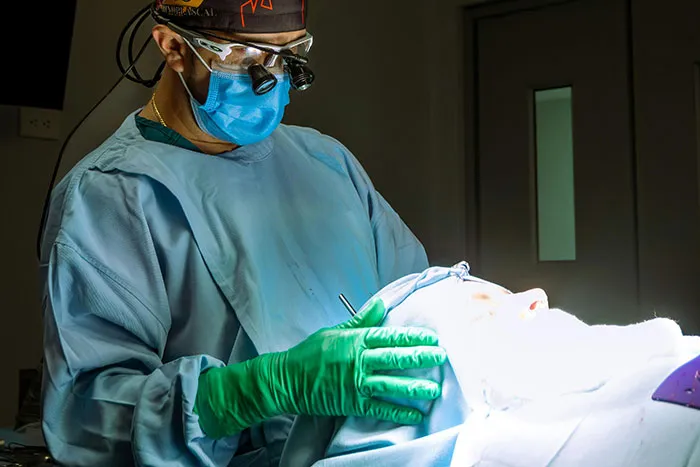 20 Cirujanos y médicos recuerdan sus peores momentos en los que algo salió mal