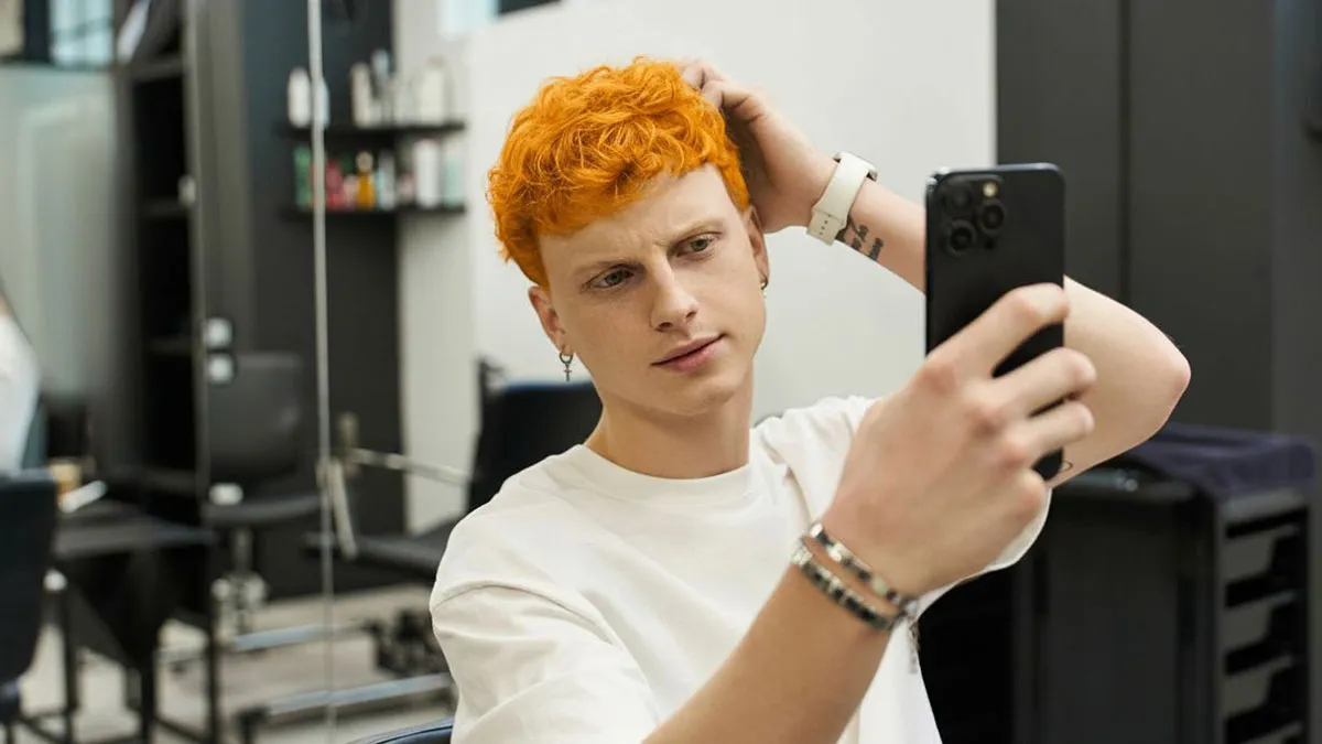 "[Am I The Jerk] For Dyeing My Hair Orange And Not Caring About The Feelings Of A Classmate?"