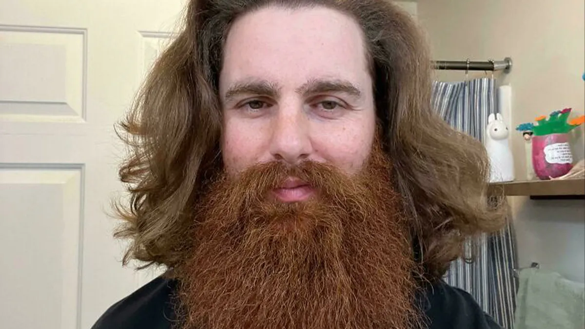 48 Guys Who Let Their Hair Grow And Ended Up Looking Incredible (New Pics)
