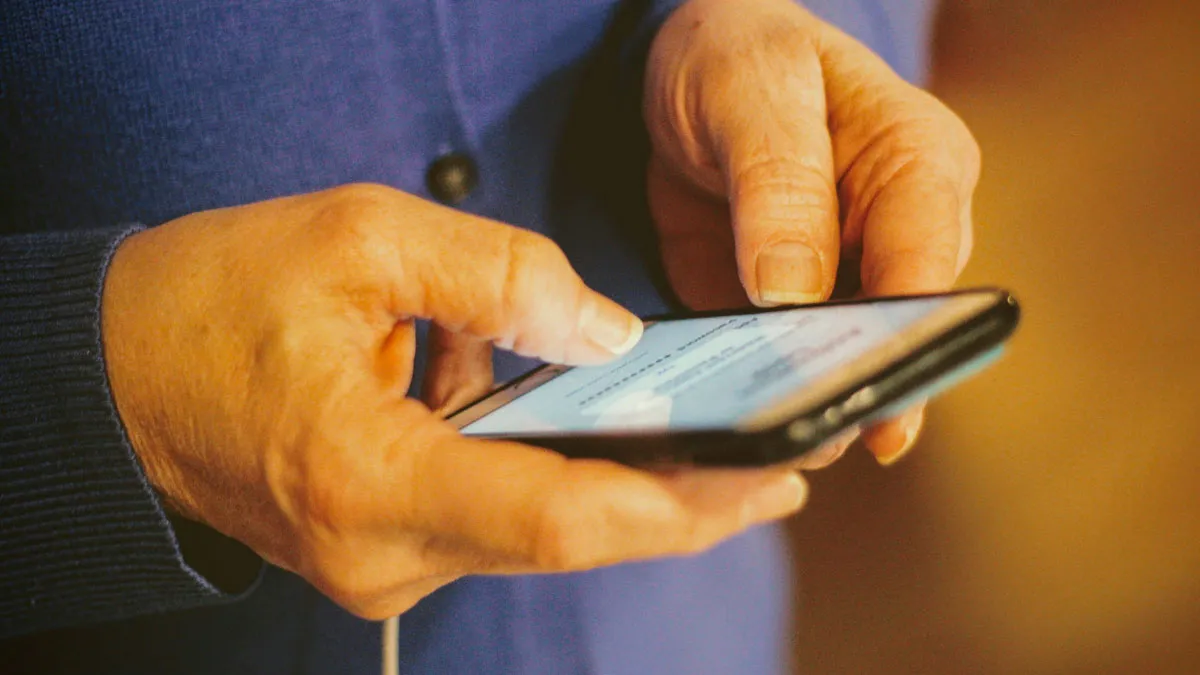 50 Absolutely Brilliant Replies People Had For Scammers