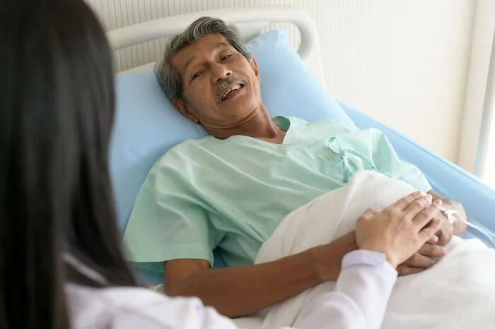 20 Pacientes que dijeron o hicieron algo tan inquietante que aún atormenta al personal médico