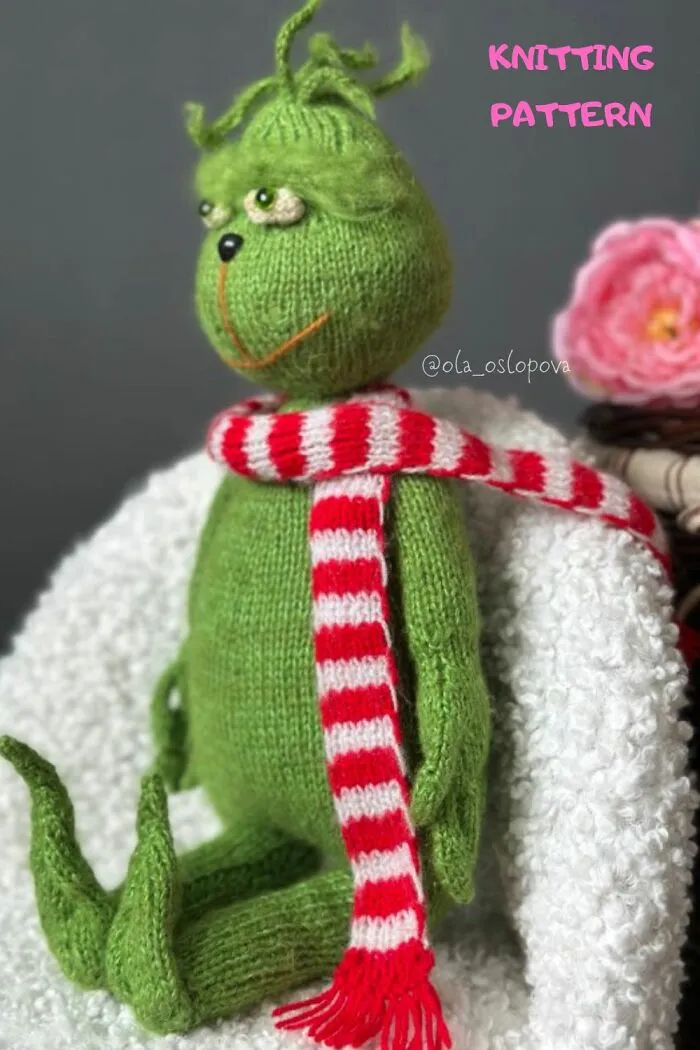 30 Grinch Knitting Projects That Will Make You Want To Knit Toys (New Pics)