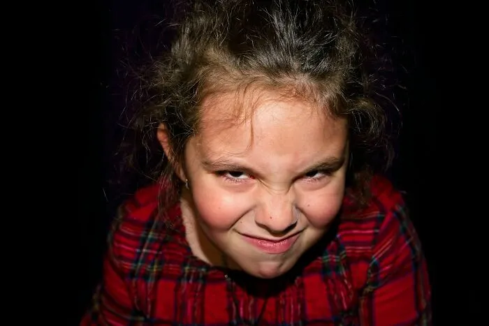 Someone Asked Parents What Made Them See Their Kids Inherited Their Quirks, And They Got 43 Replies
