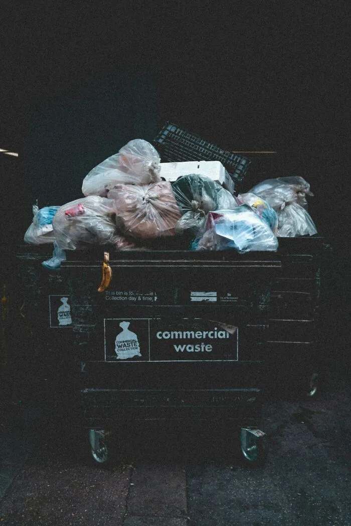 29 Disturbing Things Trash Collectors Have Pulled Out Of People’s Bins