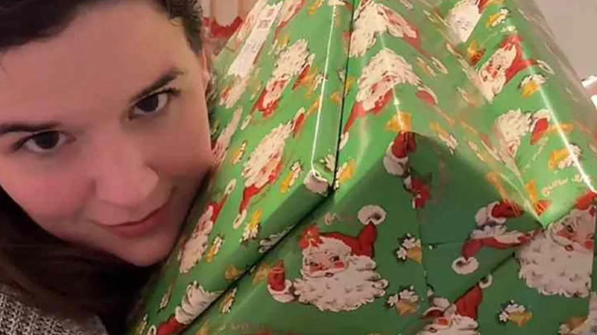 “Capitalism At Its Finest”: Mom’s Family Tradition Goes Viral, Sparks Backlash