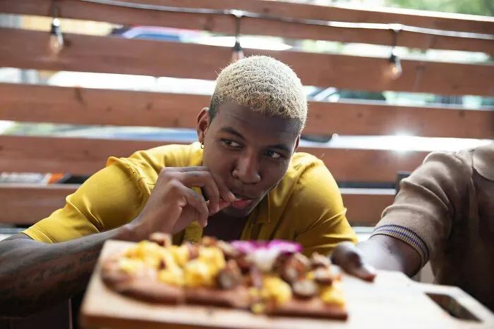 35 People Share The Funniest And Weirdest Things They Learned After Moving In With Partners