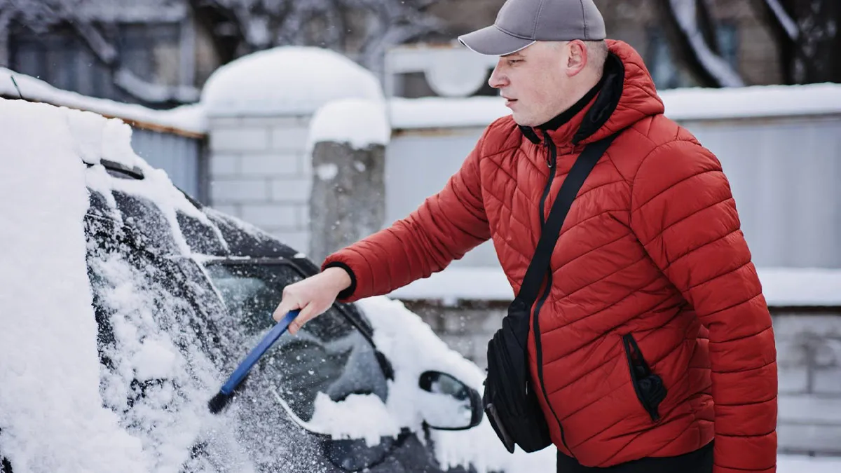 Homeowner Turns To Petty Tactics To Keep Annoyingly Clueless Neighbor Off Their Property