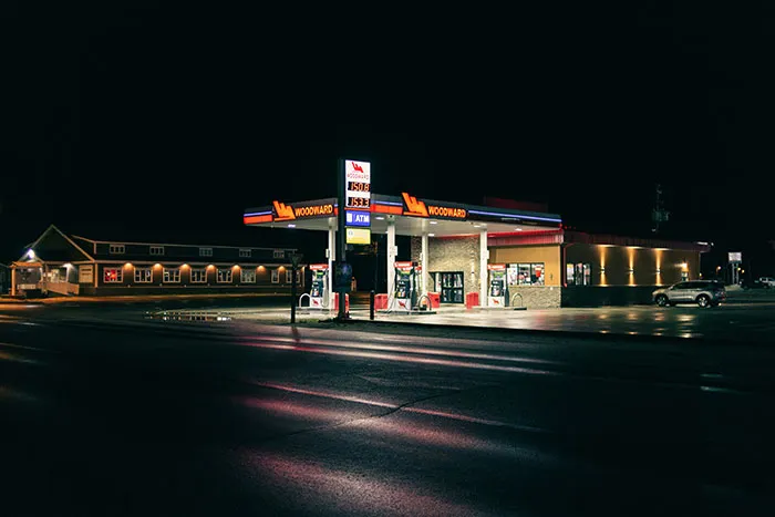 41 Night Shift Gas Station Clerks Share The Weirdest Things They've Ever Encountered