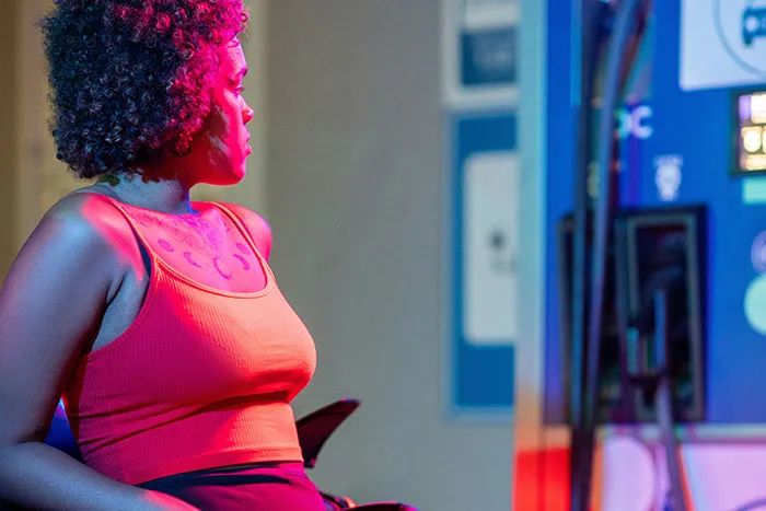 41 Night Shift Gas Station Clerks Share The Weirdest Things They've Ever Encountered
