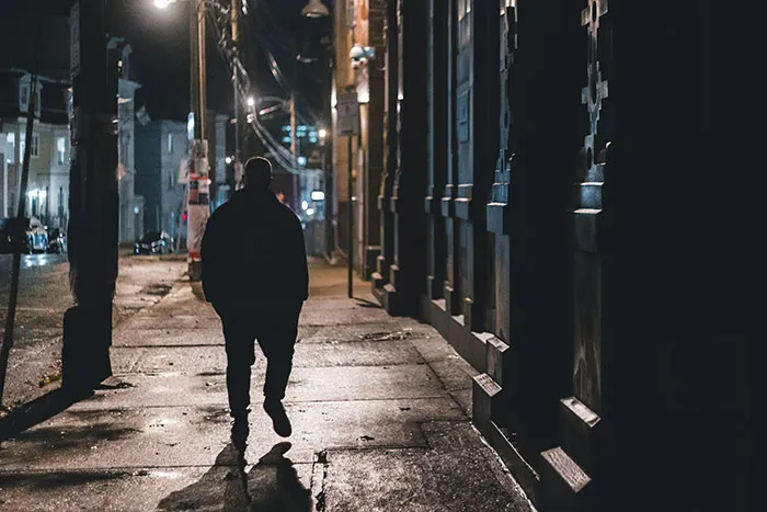 41 Night Shift Gas Station Clerks Share The Weirdest Things They've Ever Encountered