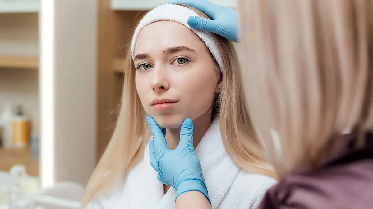Dad Threatens To Cut Off College Money For Daughter If She’ll Do A BBL Like She Has Planned