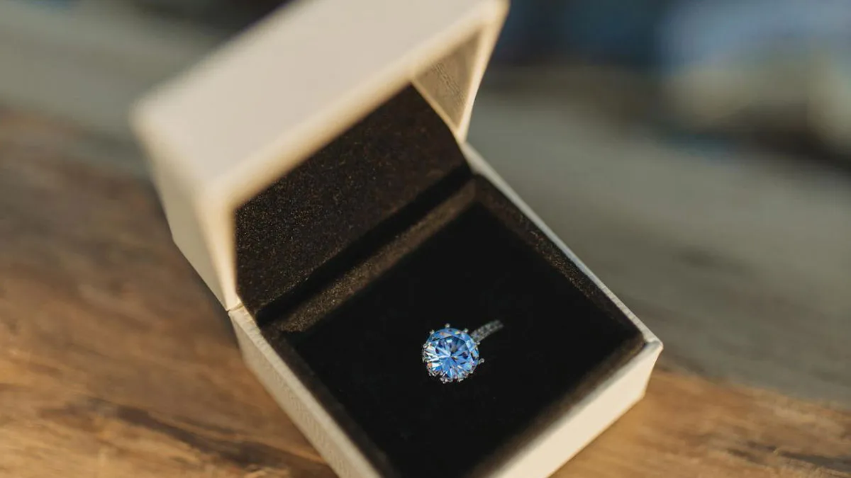 Guy Decides To Finally Propose After 30 Years And 4 Kids, Is Met With An Eye Roll