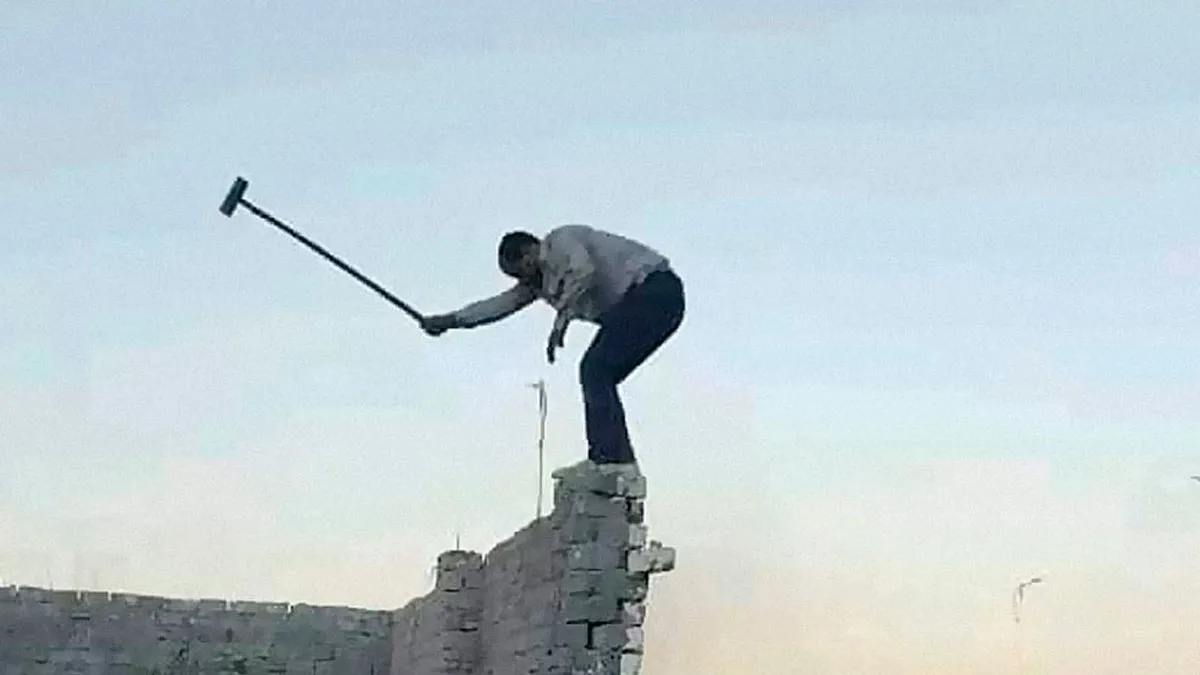 50 Times People Snapped Photos Seconds Before Everything Went Spectacularly Wrong