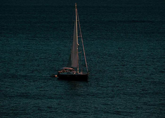 46 Creepy And Unsettling Things People Witnessed In Remote Locations