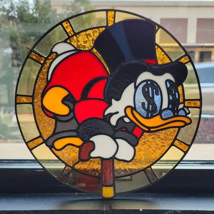 This Artist Makes Stained Glass Art Of Our Favorite Pop Art Icons And Cartoon Characters (41 Pics)