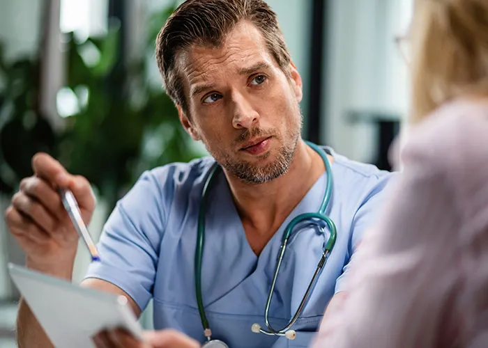 "You're Old And Fat": 50 Medical Workers Who Said Something Completely Out Of Line