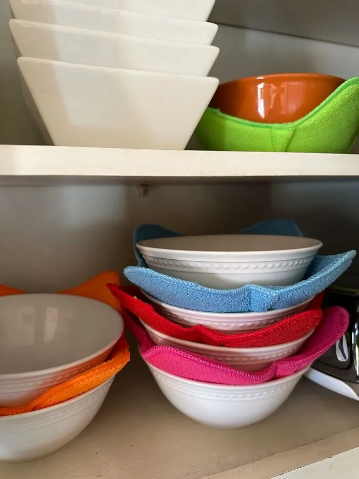  They Can Stop Sacrificing Their Fingerprints To The Gods Of Reheated Leftovers By Cradling Their Dish In The <a Style="Display:inline;" Href="​​https://Www.amazon.com/Shila-Colorful-Microwave-Safe-Polyester-Resistant/Dp/B083b714m1?ie=utf8&th=1&linkcode=ll1&tag=bpraccoon-20&linkid=807870b309e90352b67f7dcca48de794&language=en_us&ref_=as_li_ss_tl" Target="_blank">   <span Style="Font: Inherit; Color: #d74b1f;"> Microwave-Safe Hot Bowl Holders </Span> Instead Of Juggling It To The Table
