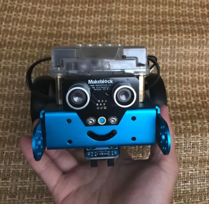 A <a Style="Display:inline;" Href="Https://Www.amazon.com/Makeblock-Robotics-Scratch-Arduino-Coding/Dp/B00sk5ruqy?ie=utf8&th=1&linkcode=ll1&tag=bpaxolotl-20&linkid=bbd604fc5a1bde6254097c2bc1a4ee41&language=en_us&ref_=as_li_ss_tl" Target="_blank"> <span Style="Font: Inherit; Color: #d74b1f;"> Makeblock Mbot Robot Kit </Span> Is The One Gift That Might Actually Trick Them Into Learning Something About Coding While They're Having Fun