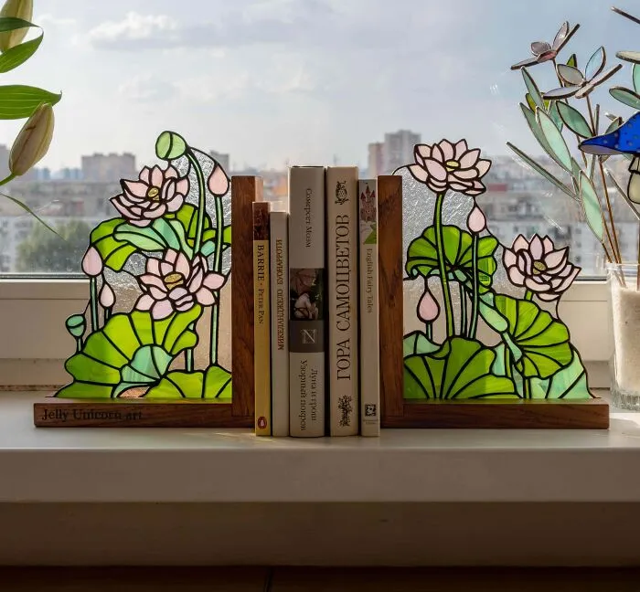 Stained Glass Bookends 🌿