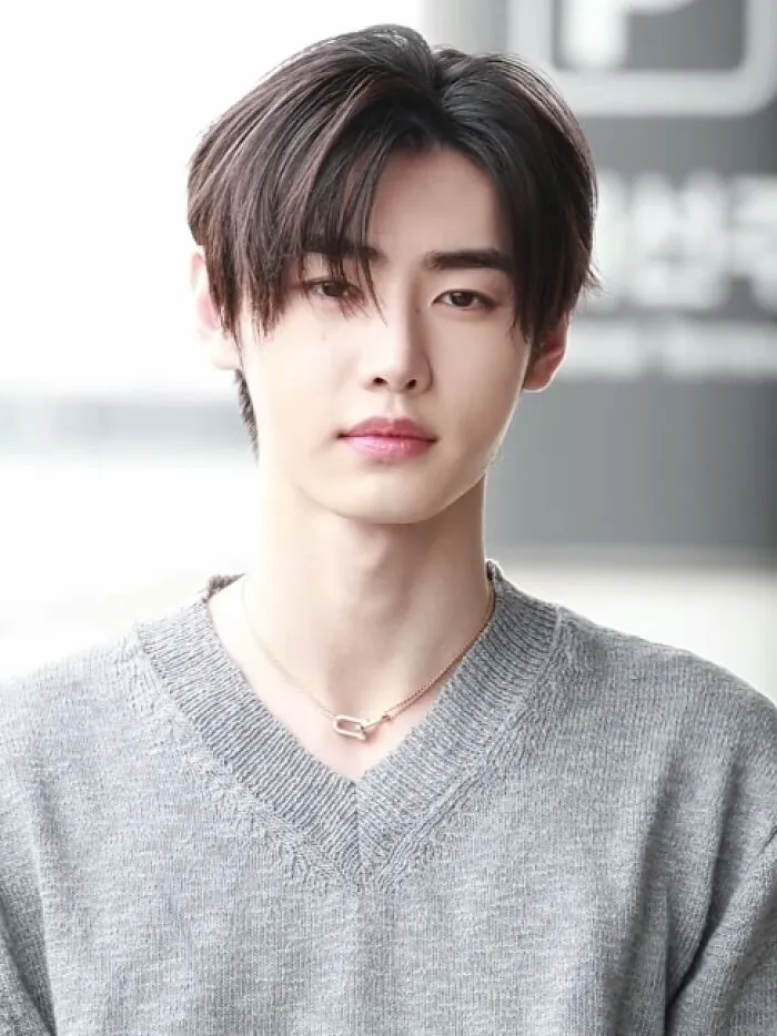 Singer Sunghoon, 23