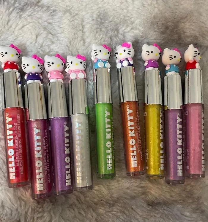 A <a Style="Display:inline;" Href="Https://Www.amazon.com/Townley-Girl-Perfect-Sleepovers-Birthday/Dp/B0d262wcpv?ie=utf8&linkcode=ll1&tag=bpcrocodile-20&linkid=4d7bcede8e8723c189f1f2e1b67e8e98&language=en_us&ref_=as_li_ss_tl" Target="_blank"> <span Style="Font: Inherit; Color: #d74b1f;"> 10 Piece Hello Kitty Lip Gloss </Span> Set Is The One Gift That Will Give Them A Different, Delicious, And Slightly Sticky Flavor For Every Single Day Of The School Week