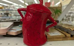 50 Secondhand Store Finds That Deserve A Standing Ovation