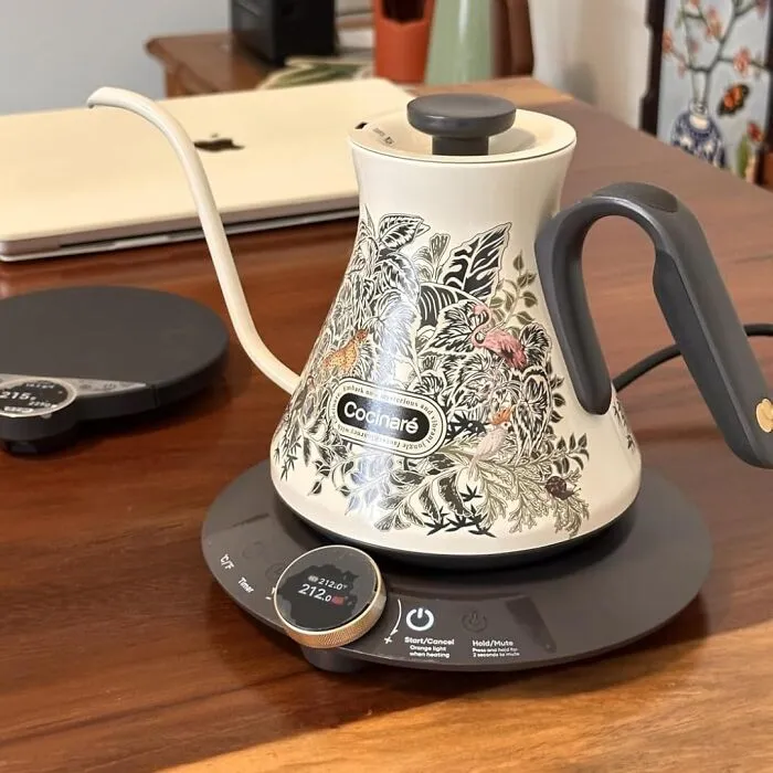 A <a Style="Display:inline;" Href="Https://Www.amazon.com/Cocinare-Gooseneck-Color-Changing-Temperature-Pour-Over/Dp/B0dqq1rx85?ie=utf8&th=1&linkcode=ll1&tag=bpferret-20&linkid=a1c79632b79d4a49d1344f5f07139eb8&language=en_us&ref_=as_li_ss_tl" Target="_blank">   <span Style="Font: Inherit; Color: #d74b1f;"> Cocinare Gooseneck Kettle </Span> Will Make Her Morning Cup Of Tea Feel Like A Fancy, Five-Star, "I'm-A-Serious-Tea-Person" Ritual, Even If She's Just Drinking A Sad, Generic Bag Of Lipton 