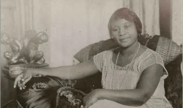 50 Curious Pics And The Unexpected Stories Behind Them