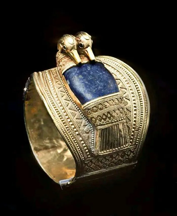 Royal Ducks Of Gold: Bracelet Of Ramesses II ✨