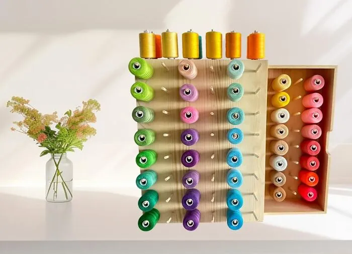The Chaotic, Tangled Nest Of Thread That Has Taken Over Her Sewing Basket Can Now Be Beautifully Tamed By The Organizational Genius Of A <a Style="Display:inline;" Href="Https://Www.amazon.com/Dp/B0f3x2dgjf?asc_item-ID=amzn1.ideas.9ibtqexn9yee&linkcode=ll1&tag=bpalpaca-20&linkid=123b84fa95af18a355adee3d1c55ba22&language=en_us&ref_=as_li_ss_tl" Target="_blank">   <span Style="Font: Inherit; Color: #d74b1f;"> Spool Pine Wood Thread Holder </Span>