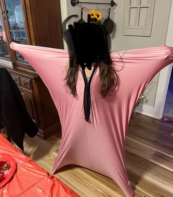 A <a Style="Display:inline;" Href="Https://Www.amazon.com/Sanho-Movement-Autistic-Processing-Disorders/Dp/B08mqrmsg1?ie=utf8&th=1&linkcode=ll1&tag=bpgoat-20&linkid=d0df2ae500d77e91e2a796dbc9354a7d&language=en_us&ref_=as_li_ss_tl" Target="_blank">   <span Style="Font: Inherit; Color: #d74b1f;"> Sensory Body Sock </Span> Is A Slightly Weird-Looking Cocoon That Will Make Them Feel Like A Tiny, Wriggly, And Very Happy Worm
