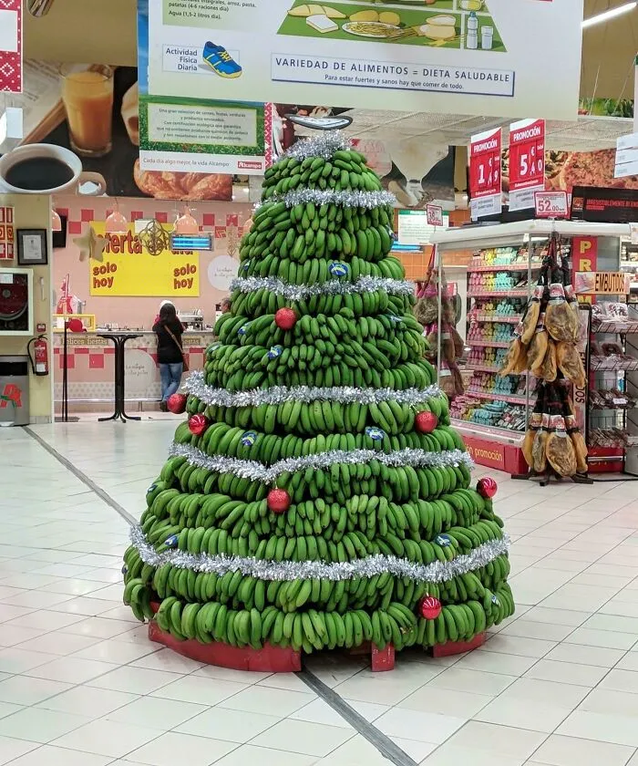 This Canary Island Christmas Tree Is Bananas
