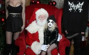 52 Times Family Christmas Photos Went Hilariously Wrong