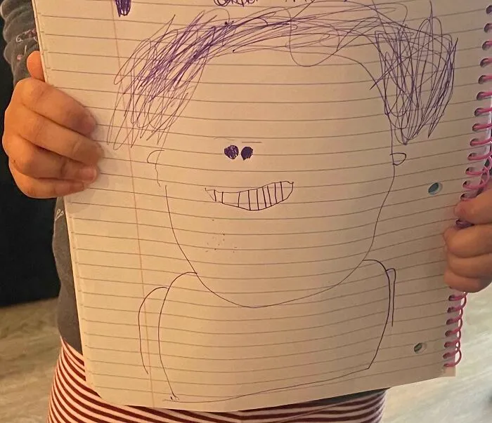 Mi hija de 3 años me dibujó y su mamá no podía parar de reírse de mí