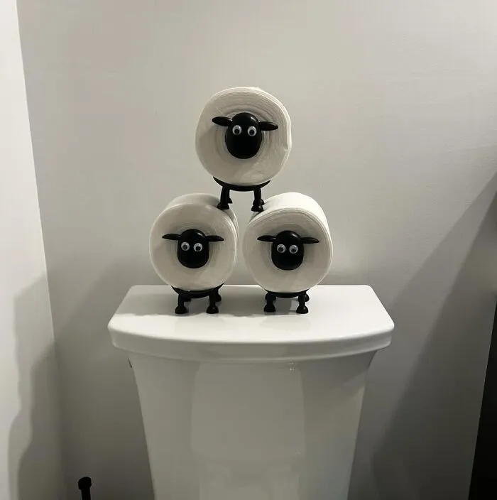 Turning Your Bathroom Into A Petting Zoo Is The Only Logical Excuse For Displaying Your Toilet Paper On The <a Style="Display:inline;" Href="Https://Www.amazon.com/Velenti-Sheep-Toilet-Roll-Holder/Dp/B0crrwzhk1?ie=utf8&th=1&linkcode=ll1&tag=bpwhale-20&linkid=e66299e4240bfdc01a51b018da5bb85f&language=en_us&ref_=as_li_ss_tl" Target="_blank">   <span Style="Font: Inherit; Color: #d74b1f;"> Sheep Toilet Roll Holder </Span> Until The Stacked Rolls Look Like A Fluffy Fleece