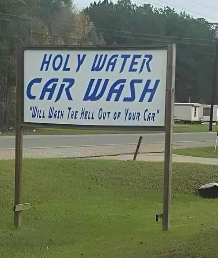 56 Hilarious And Dumb Signs That Surprised People With Their Weirdness