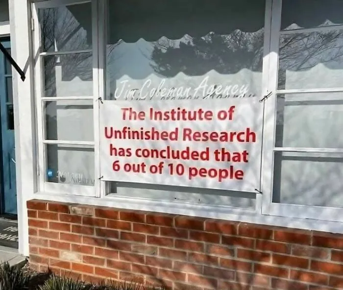 56 Hilarious And Dumb Signs That Surprised People With Their Weirdness