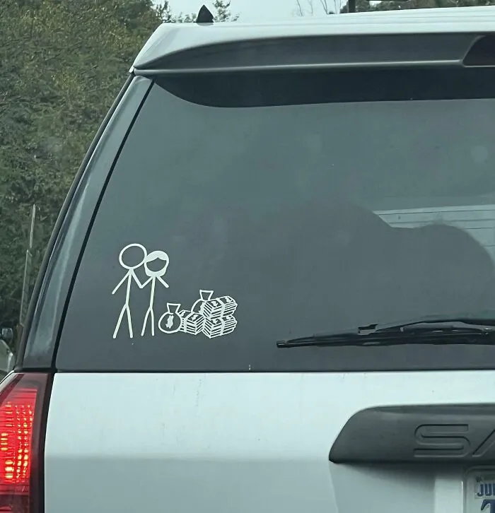 La pegatina familiar para el coche más adorable que haya visto