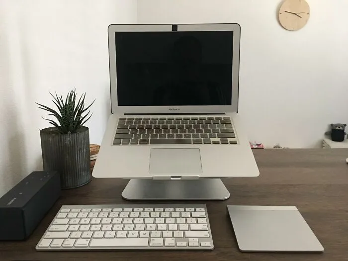 Auditioning For The Role Of Quasimodo Is Best Left To The Professionals So Keep Your Spine Straight With The <a Style="Display:inline;" Href="​​https://Www.amazon.com/Rain-Design-Mstand-Laptop-Patented/Dp/B000ooyecc?ie=utf8&linkcode=ll1&tag=bphawk-20&linkid=e855dd49747f359f2f375a23f8d5436b&language=en_us&ref_=as_li_ss_tl" Target="_blank">   <span Style="Font: Inherit; Color: #d74b1f;"> Sturdy Laptop Stand </Span> Elevating Your Screen