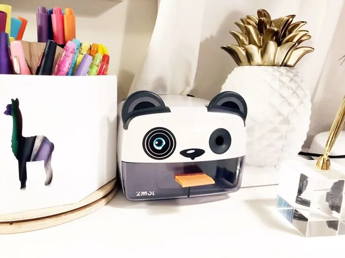 The Soul-Crushing, Ear-Splitting Sound Of The Old-Fashioned, Wall-Mounted Pencil Sharpener Can Be Replaced By The Adorable And Efficient Whir Of An <a Style="Display:inline;" Href="Https://Www.amazon.com/Electric-Sharpener-Sharpeners-Classroom-Auto-Stop/Dp/B07flw5sj7?ie=utf8&th=1&linkcode=ll1&tag=bpcorgi-20&linkid=0843aba5604d12640545100dbed9d5c3&language=en_us&ref_=as_li_ss_tl" Target="_blank">   <span Style="Font: Inherit; Color: #d74b1f;">  Electric Panda Pencil Sharpener </Span>