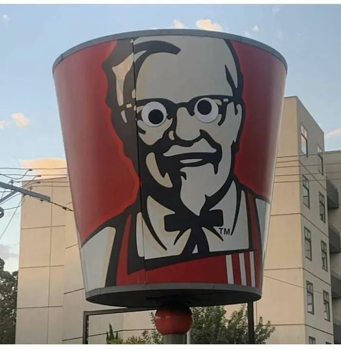 Giant Eyebombing In Adelaide