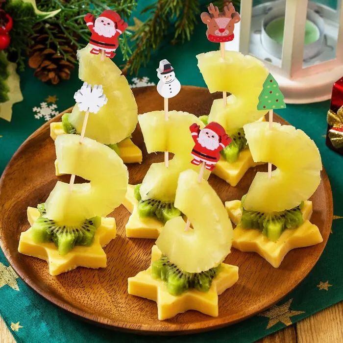 Grab Some <a Style="Display:inline;" Href="​​https://Www.amazon.com/Jtmyaota-Toothpicks-Cocktail-Picks-Decorations/Dp/B0cgm8rw3n?crid=cihvtdc81lxx&dib=eyj2ijoimsj9.io9qmcksbnzxvdrtjwjoxvictxy-Rdetdtxgiiexabp7xr1ep2q7_umssbfnj6ufrsymj24qnvyid_f1ddnoi3nreu3mg0unirxtfpyywwgwlihzfgm4xiwvpk6adipxpd_3mn65-Zkc43ofcx17ghvwjwyvhzmzutojwd3pjmewbryvu2cojx6f2r1nxm3wyypwu7jwwgureg_u8it_nbi4hyimhmomwul1mksj-_gskxrgkebsz2wsths6m8uscit5eejzljfvoth4ktlaygqwtt2qzqt_d87jkmnjlua.im0ae8o42xpoeywr3wa1sfr7jz9-Dmhtjtmt11x4w0g&dib_tag=se&keywords=christmas%2bhosting%2bessentials&qid=1765528754&sprefix=christmas%2bhosting%2caps%2c214&sr=8-7&th=1&linkcode=ll1&tag=bpwolf-20&linkid=5b904382b9b86aa2f66e5ebb2eccf4cc&language=en_us&ref_=as_li_ss_tl" Target="_blank">   <span Style="Font: Inherit; Color: #d74b1f;"> Christmas Toothpicks For Appetizers </Span>, Because Presentation Matters, Even When It Comes To Cheese And Crackers