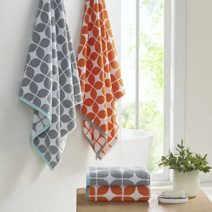 Turning Their Morning Shower Into A Scene From A 70s Movie Is Unavoidable When They Dry Off With The <a Style="Display:inline;" Href="​​https://Www.amazon.com/Bathroom-Jacquard-Absorbent-6-Piece-Include/Dp/B01a1dc5qm?crid=kbpizfkqdwwk&dib=eyj2ijoimsj9.con96uza_7axnff_lxyh_haglurrxxcwtdpwwmqlycg_3xvds6qwl0t23paivqpcbpqfhcjua773fqyidd-1anfamwnumwgse8lhro0lkc5u3rwefuze3q9wguu4adxqdxjztmqu9ox8xjohggsfdi_tnnjhkowpmpfhweuppvvf-Lt-G-Nfg4ok_pebl35gimumgr_g2z9of6ijco0pjxncy7mnt6snlhcoaaxeaskgknkoyoz06e1vfwi3y25dghv2nmyguomzktc43ps2euyavq2lo6-Neqenf8-T-L0.bg_k06cpgdbqnzihiiojnqzg1nvq7kevo_90aicoung&dib_tag=se&keywords=retro%2btowel&qid=1766045771&sprefix=retro%2btowel%2caps%2c242&sr=8-6&th=1&linkcode=ll1&tag=bpfrog-20&linkid=45e3c66d408310deb92c63e4dba8ff92&language=en_us&ref_=as_li_ss_tl" Target="_blank">   <span Style="Font: Inherit; Color: #d74b1f;"> Retro Print Bathroom Towels </Span> And Their Loud Vintage Patterns