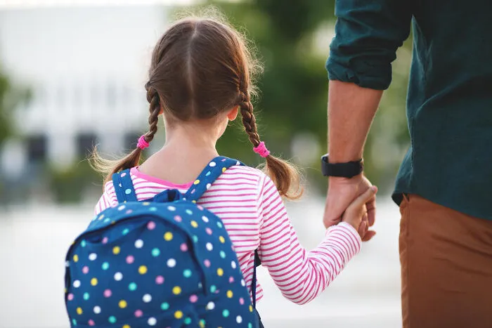 “Decided To Fall Asleep”: People Reveal Why These 30 Dads Missed The Birth Of Their Kids