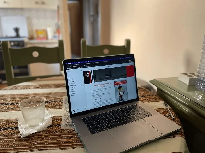 50 Digital Nomads Uncover The Not-So-Glamorous Side Of Their Lifestyle