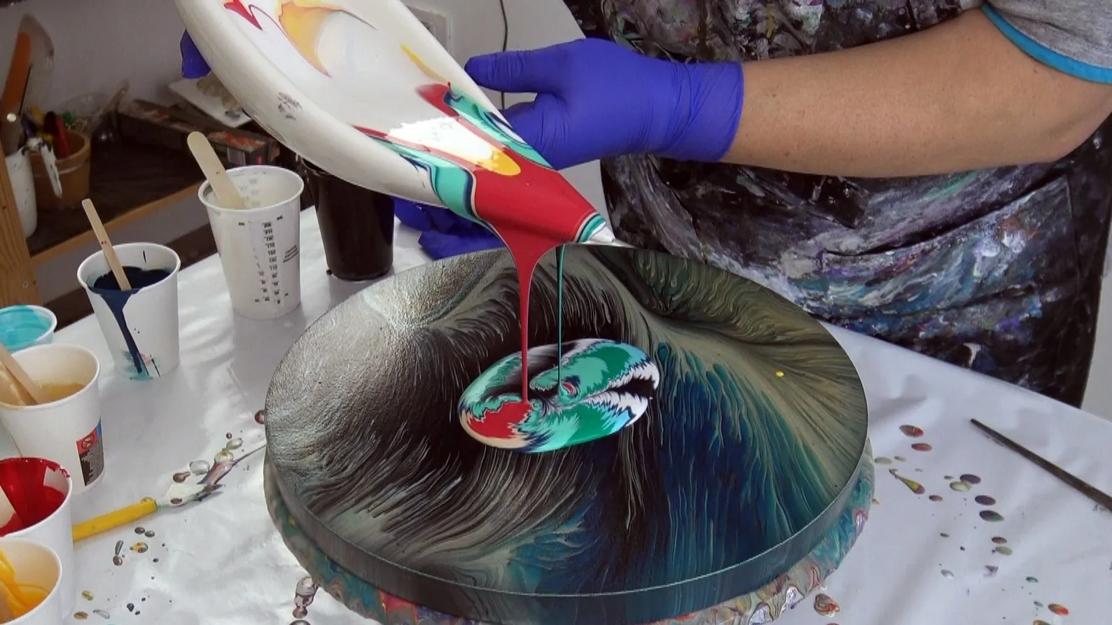 Beauty Or A Beast? Surprising Results With This Acrylic Pour With Gravy Boat