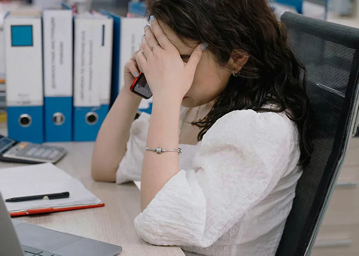 911 Operators Share The 50 Dumbest Calls They Ever Received
