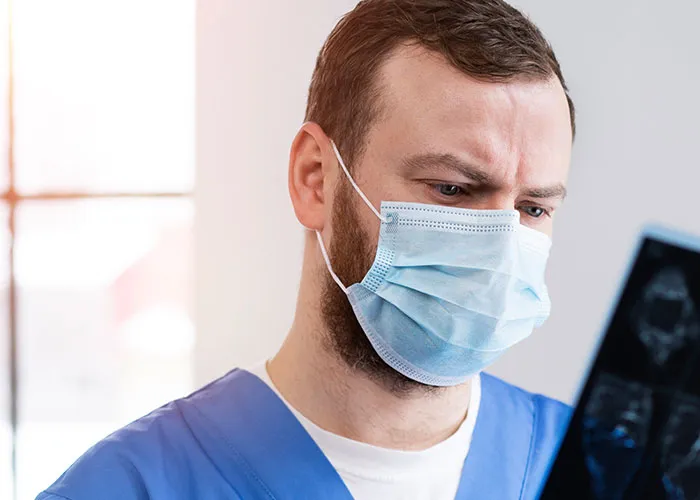 "You're Old And Fat": 50 Medical Workers Who Said Something Completely Out Of Line